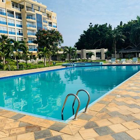 Tanga Beach Resort & Spa エクステリア 写真