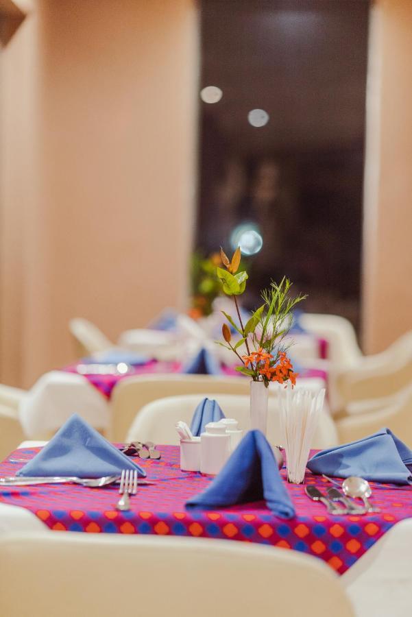 Tanga Beach Resort & Spa エクステリア 写真